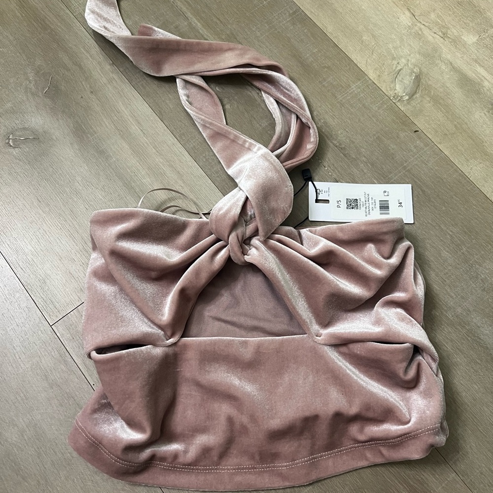 Halter top - cut out in front - brand new super cute!